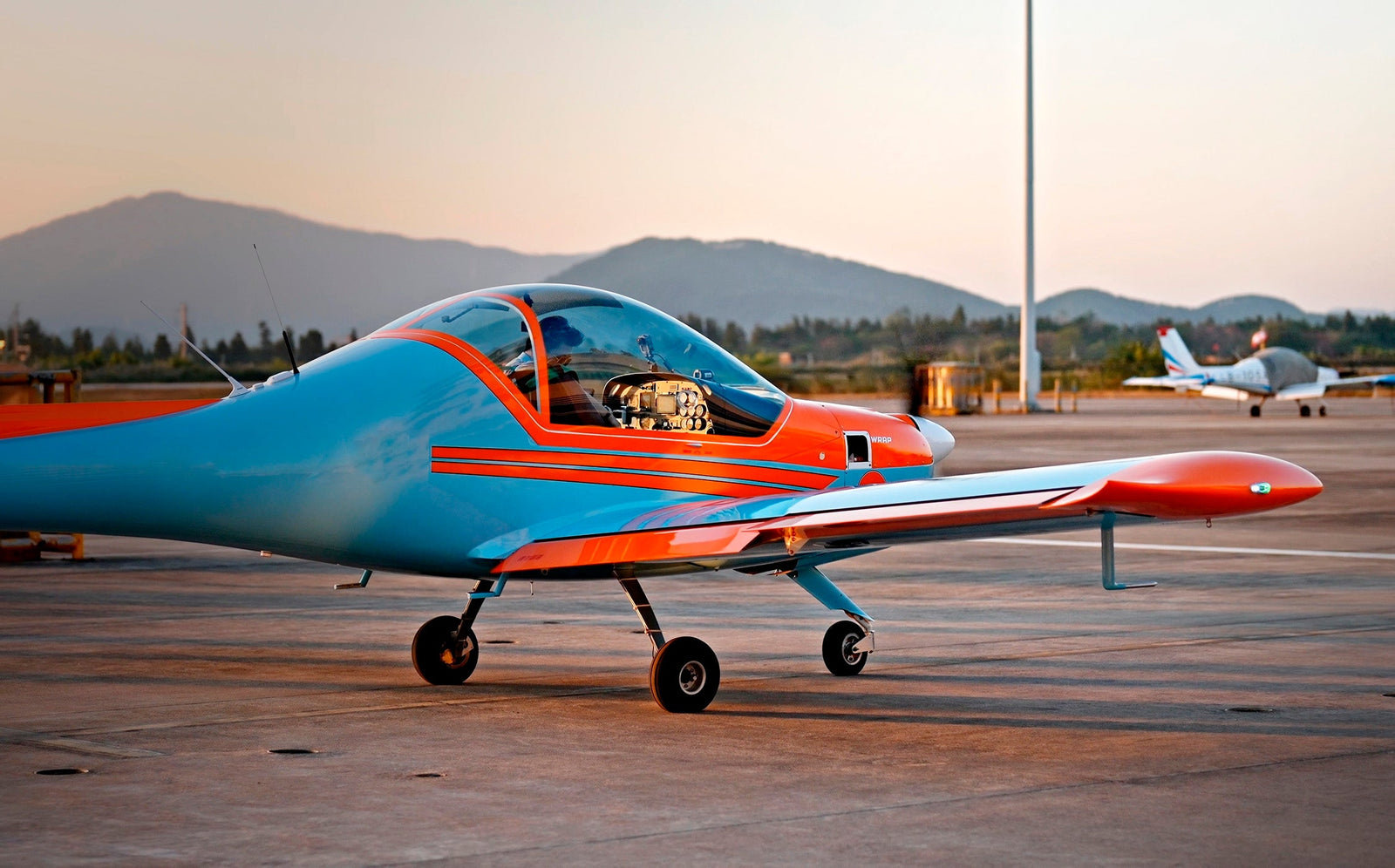 How Vinyl Wraps Are Used Beyond Cars?