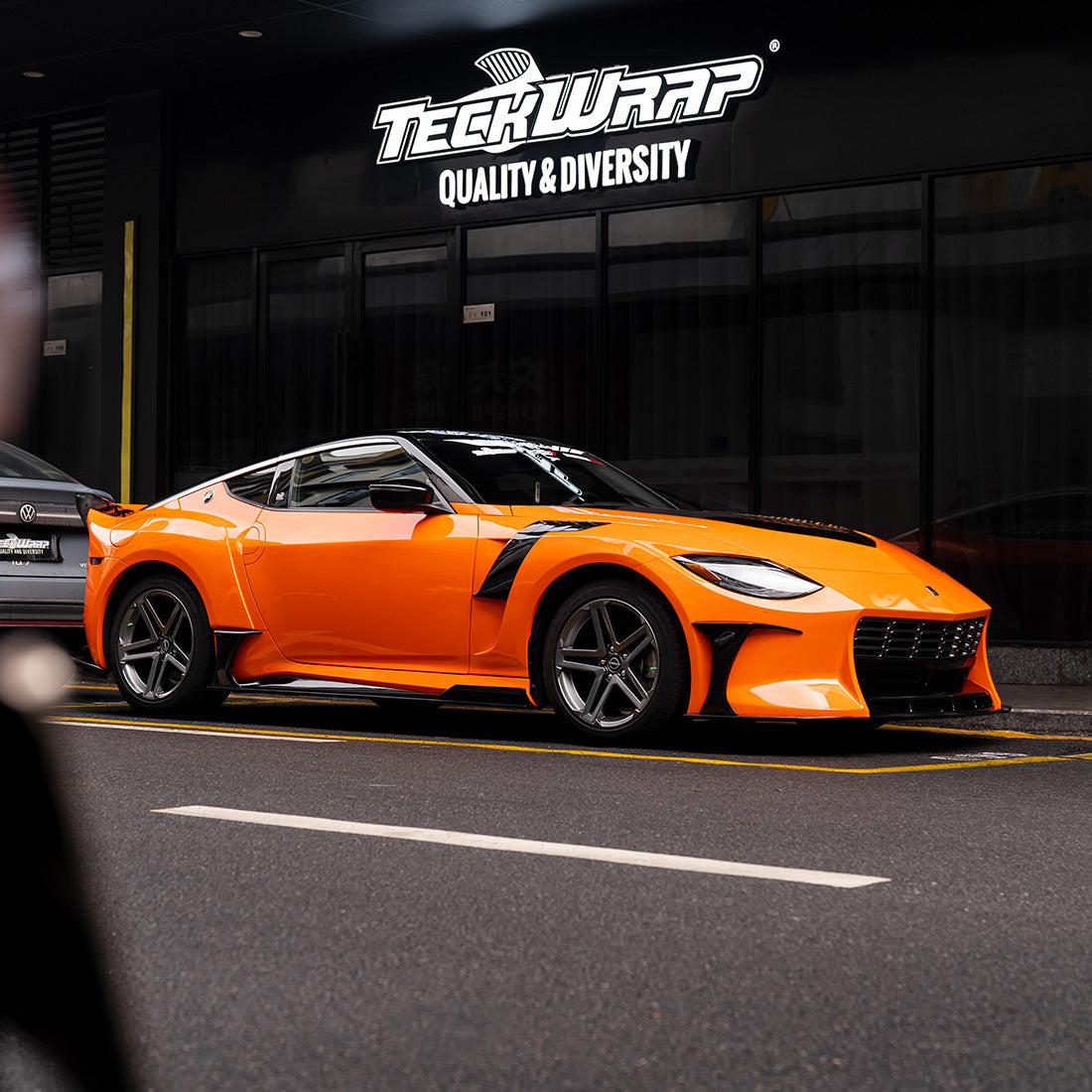 ウィツグ VALAN PRENMIUNM VP03DF4 Deep Orange (RB19-HD) Vinyl Wrap – Teckwrap International