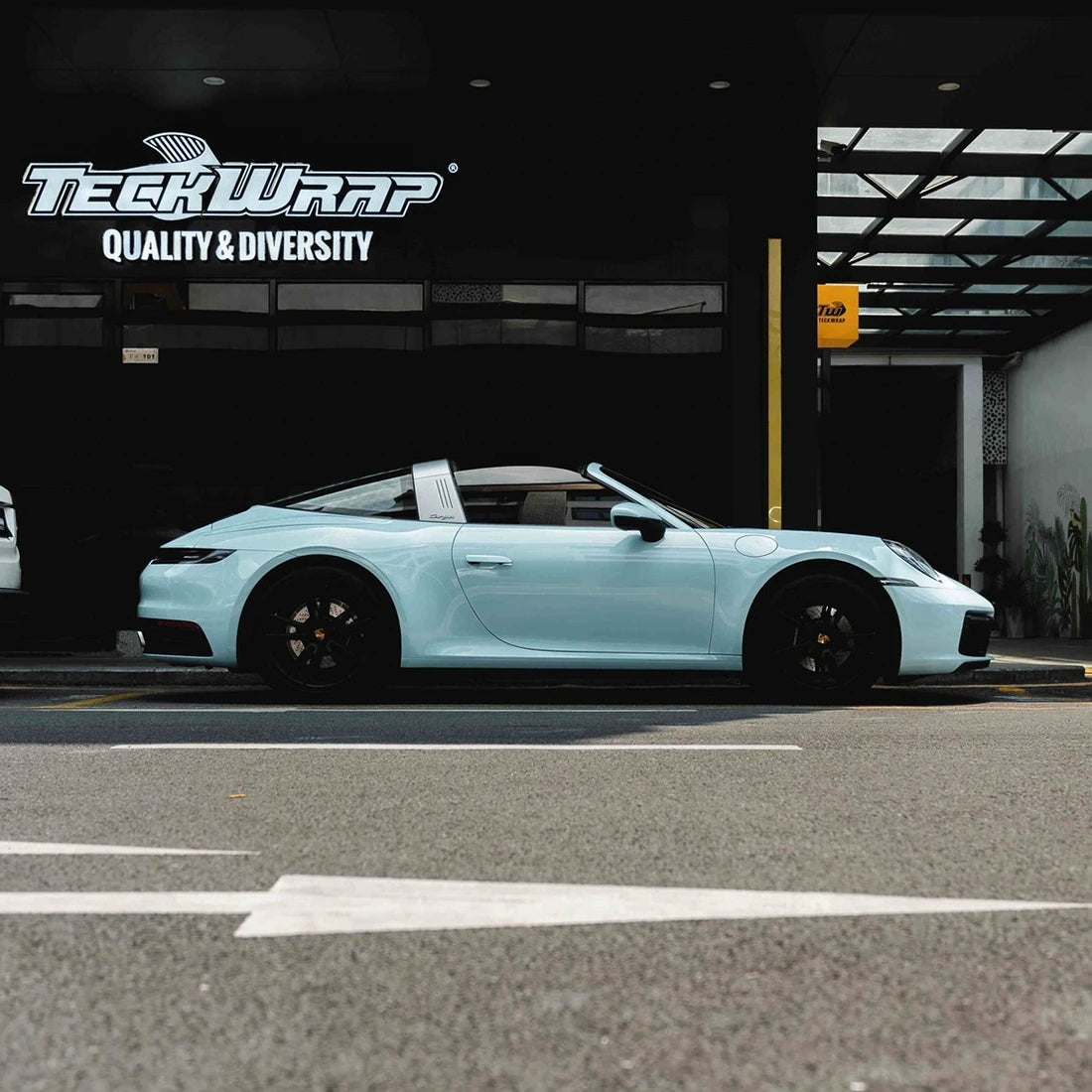 Super Gloss Yacht Blue Vinyl Wrap (CG28-HD)
