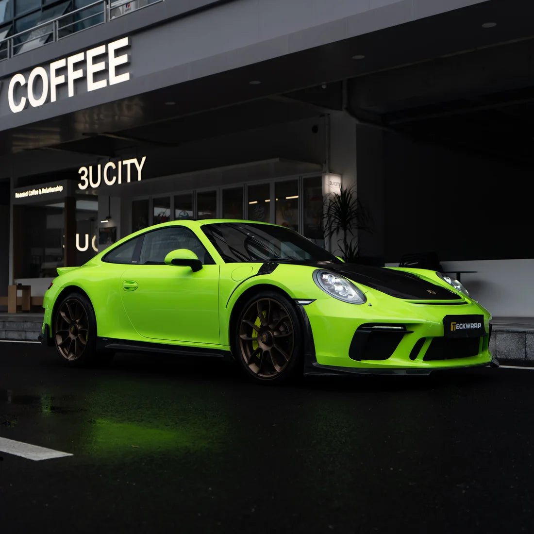 High Gloss Gecko Green Vinyl Wrap (CG41-HD)