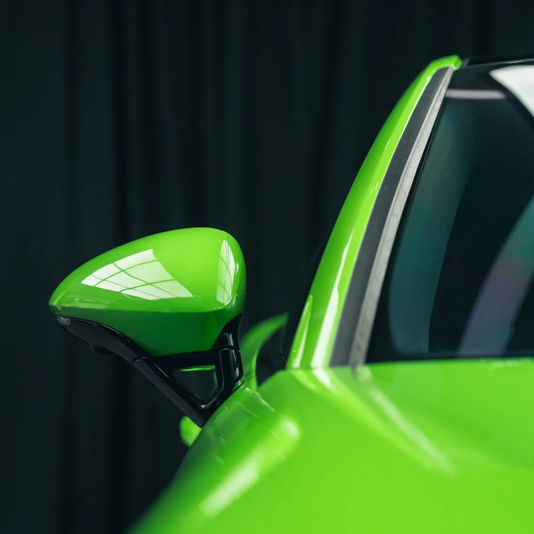 High Gloss Gecko Green Vinyl Wrap (CG41-HD)