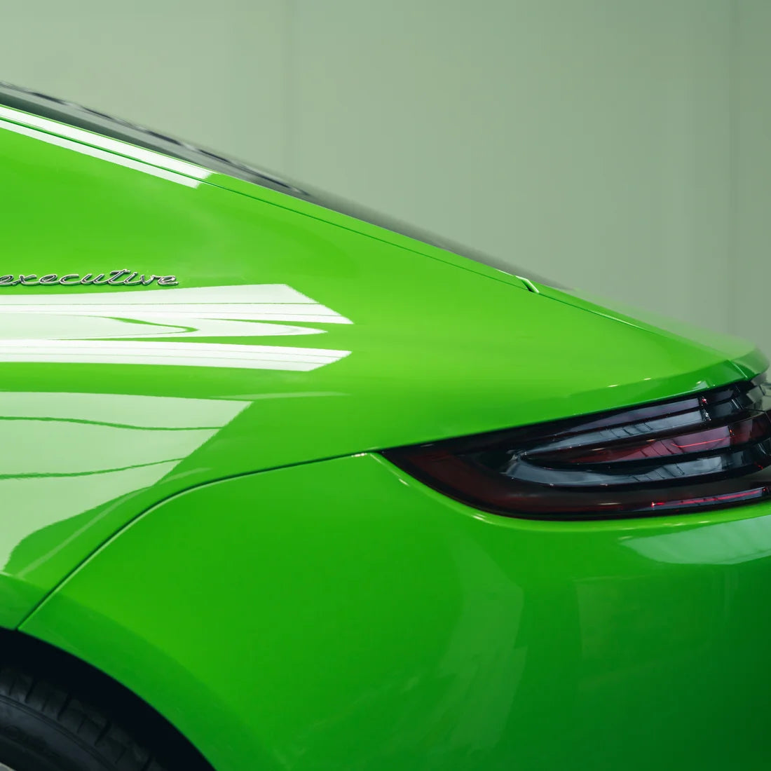 High Gloss Gecko Green Vinyl Wrap (CG41-HD)