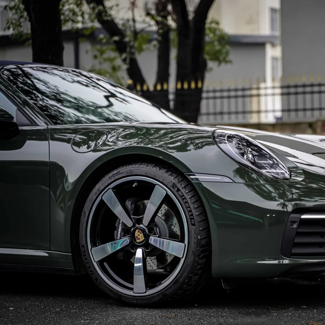 High Gloss Camouflage Green Vinyl Wrap (CG51-HD)
