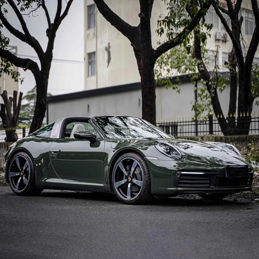 High Gloss Camouflage Green Vinyl Wrap (CG51-HD)