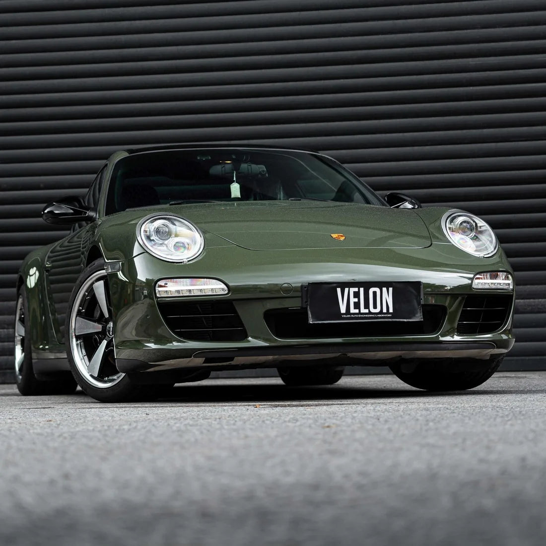 High Gloss Camouflage Green Vinyl Wrap (CG51-HD)