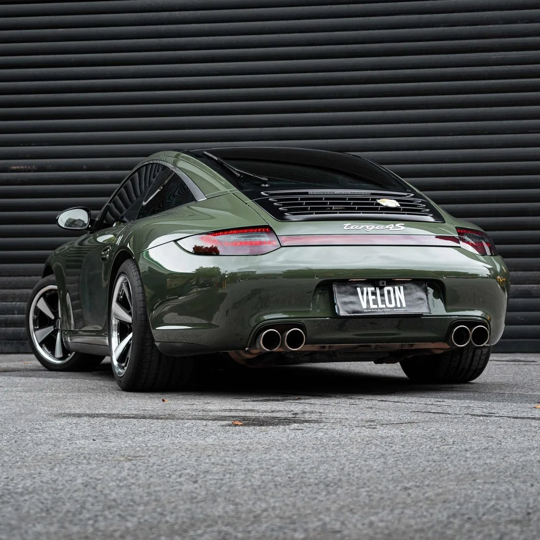 High Gloss Camouflage Green Vinyl Wrap (CG51-HD)