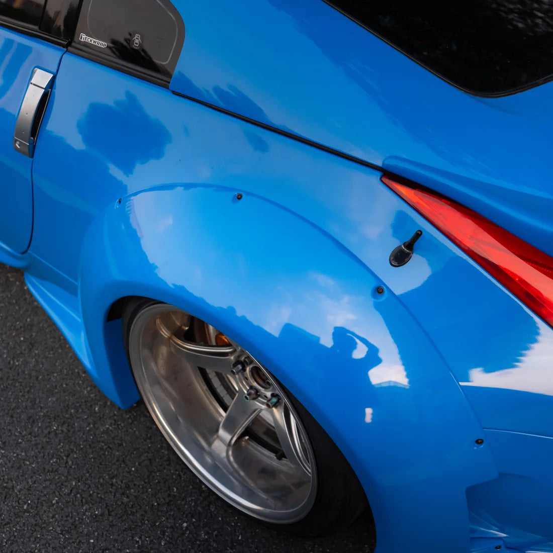 High Gloss Vibrant Blue Vinyl Wrap (CG57-HD)