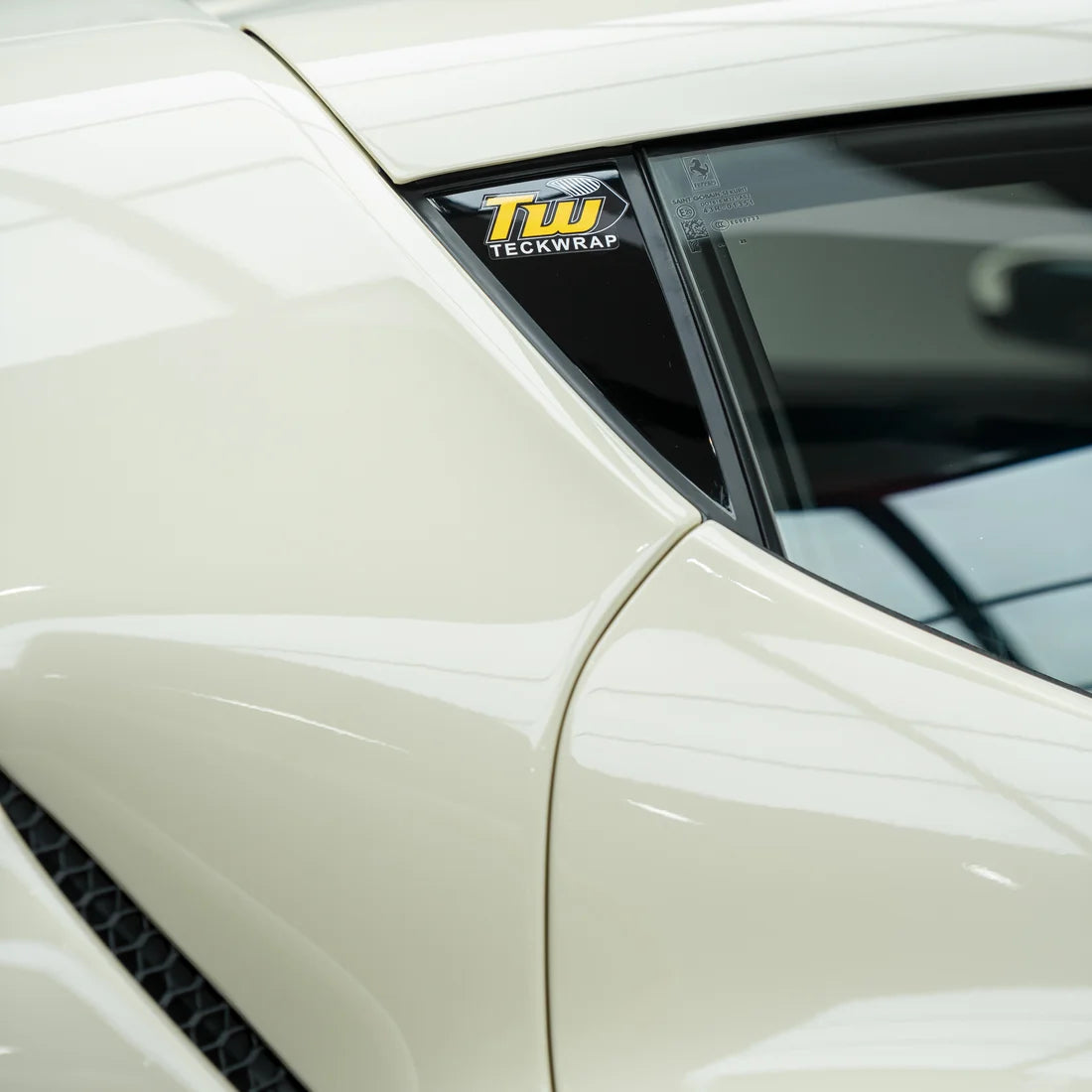 High Gloss Vanilla Mist Vinyl Wrap (CG60-HD)