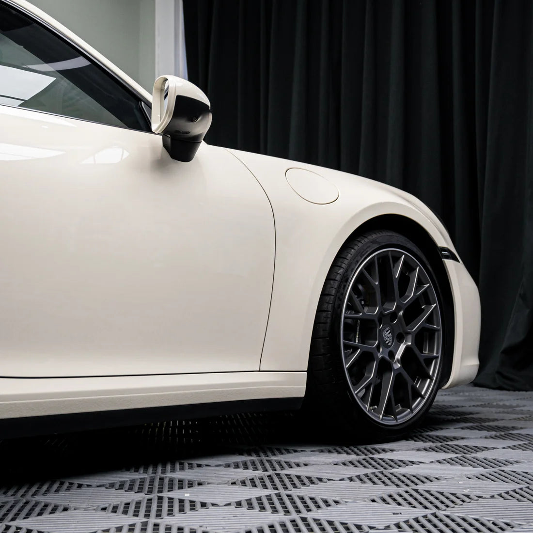 High Gloss Vanilla Mist Vinyl Wrap (CG60-HD)