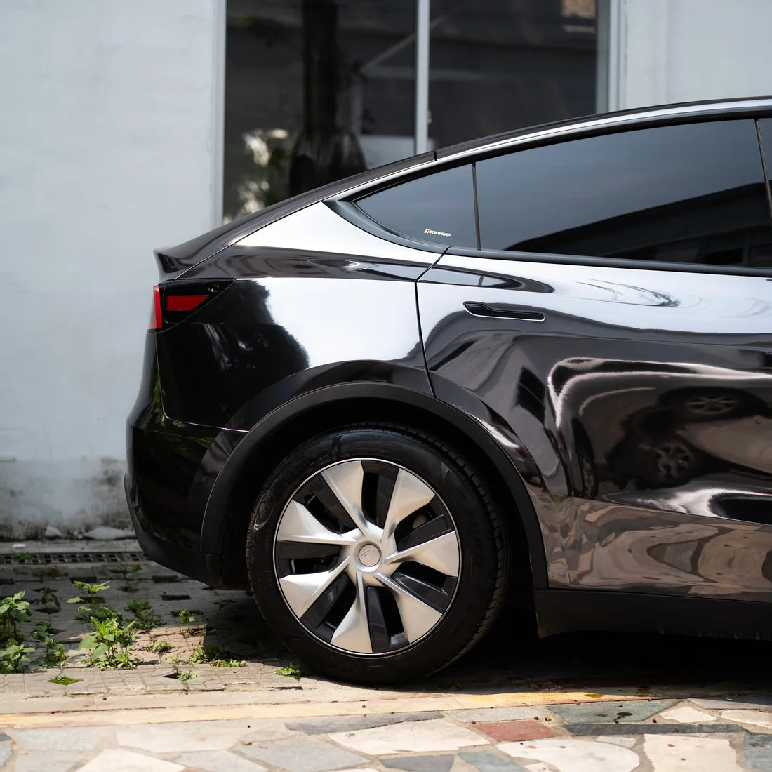 Chrome Jet Black Vinyl Wrap (CHM10-HD)