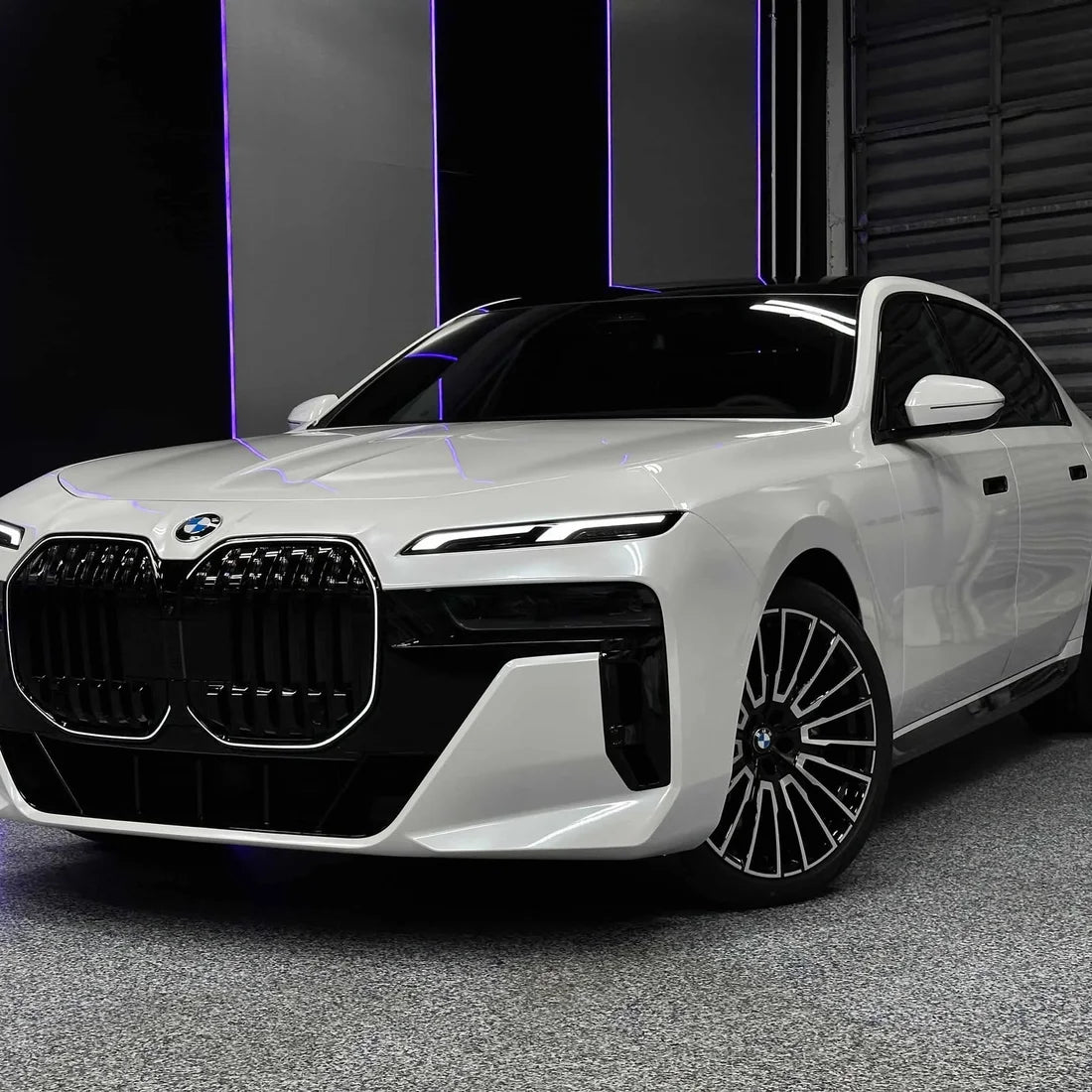 Gloss Color Shift Pearl White Vinyl Wrap (CK522-HD)