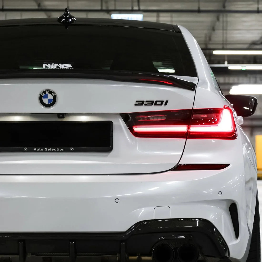 Gloss Color Shift Pearl White Vinyl Wrap (CK522-HD)