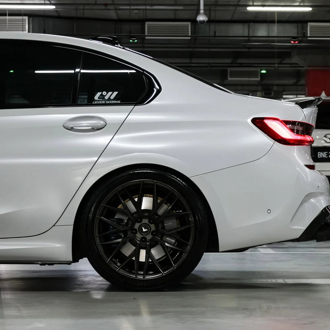 Gloss Color Shift Pearl White Vinyl Wrap (CK522-HD)