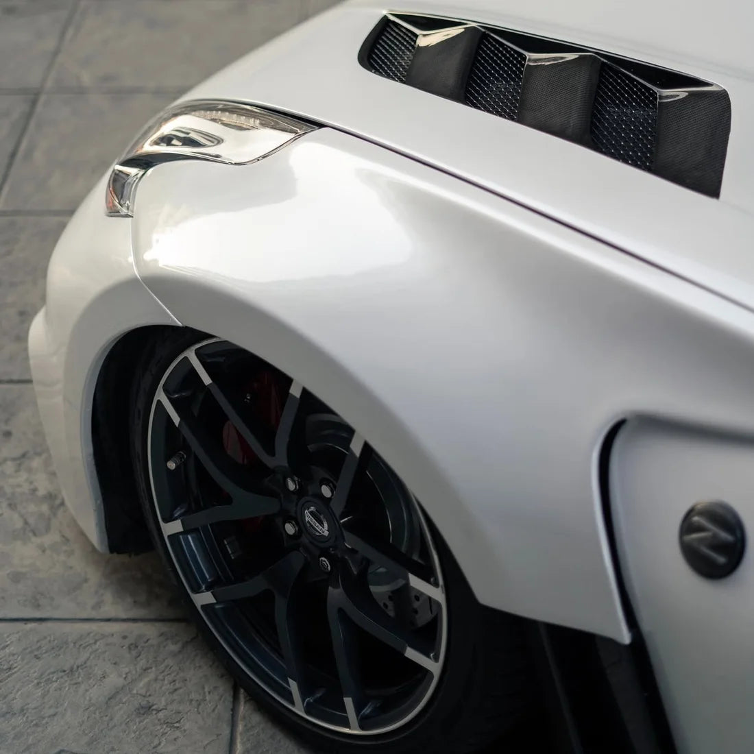 Gloss Color Shift Pearl White Vinyl Wrap (CK522-HD)