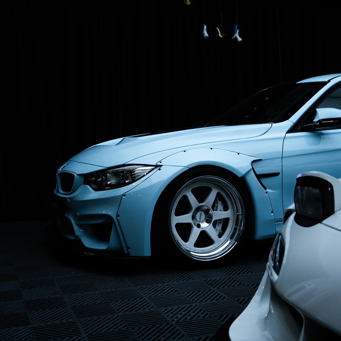 Gloss Mint Blue Color PPF (CPX305)