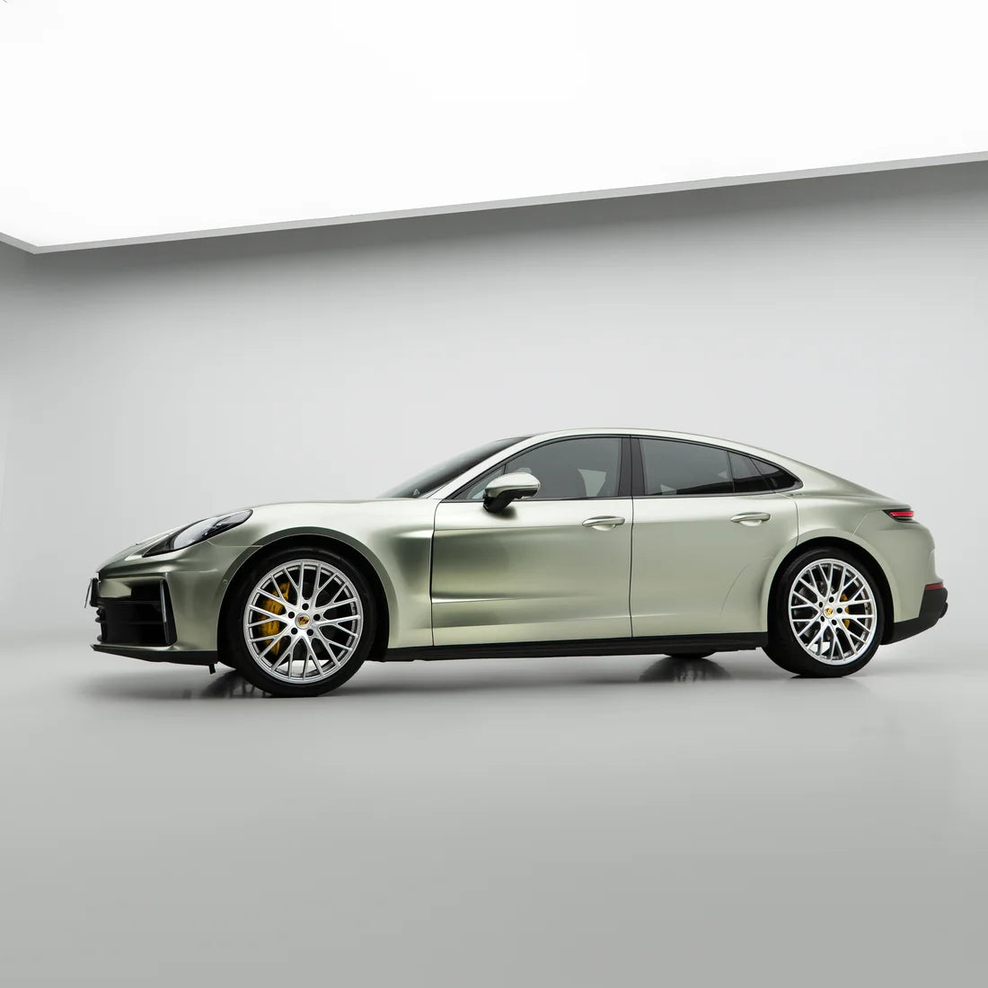 Gloss Stealth Olive Color PPF (CPX421)