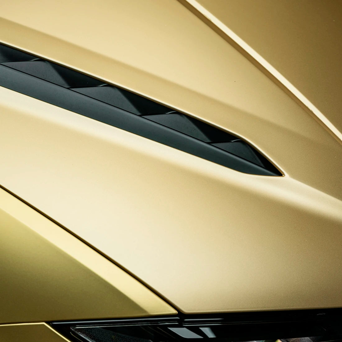 Satin Metallic Imperial Gold Vinyl Wrap (SMT21)