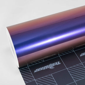  TeckWrap Purple Sunset (RD20PRO-HD) gloss chameleon metallic vinyl wrap roll displaying a smooth gradient of purple to copper tones.